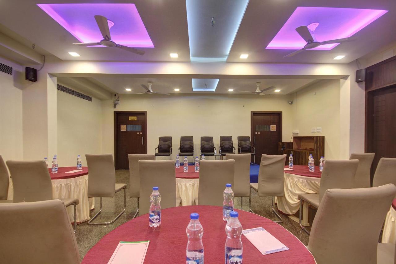 Hotel Le Grande Bijāpur Exterior foto