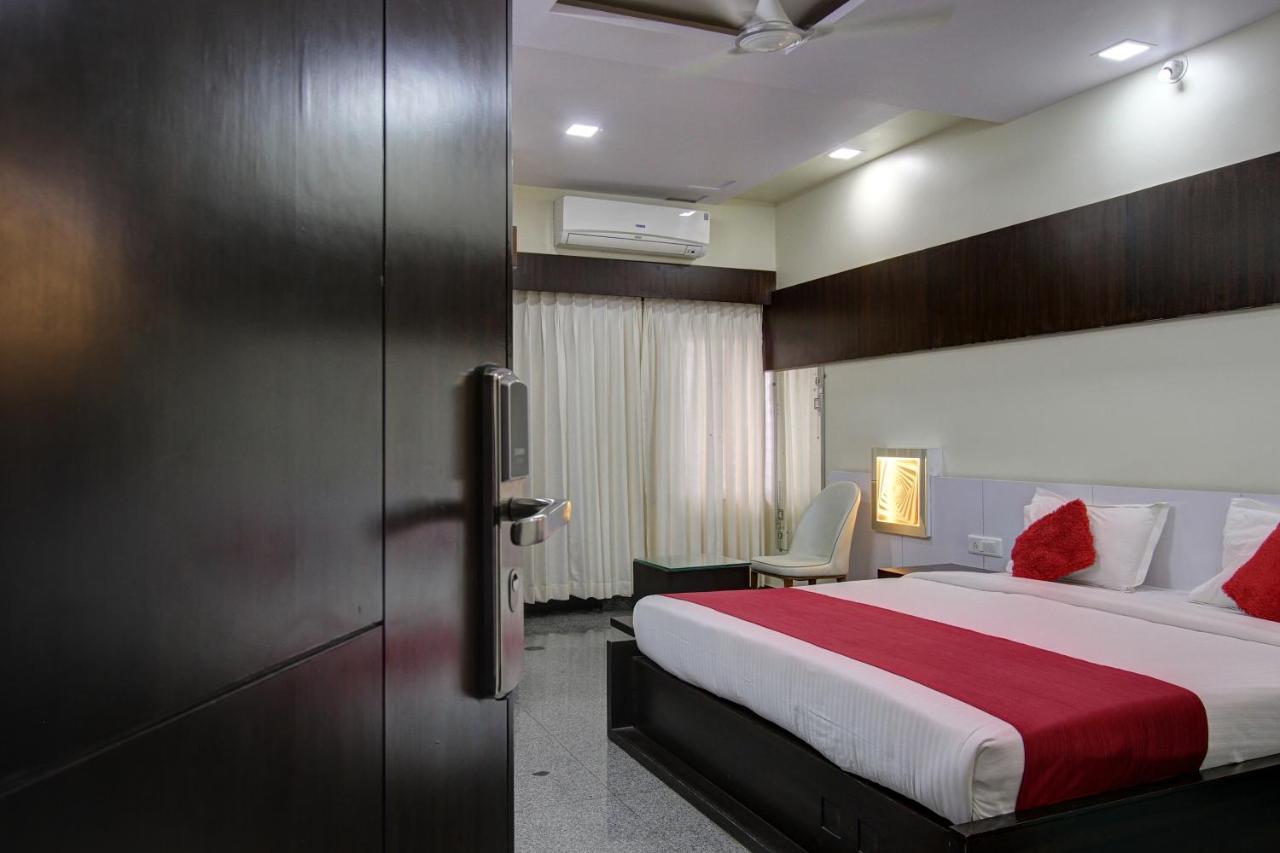 Hotel Le Grande Bijāpur Exterior foto